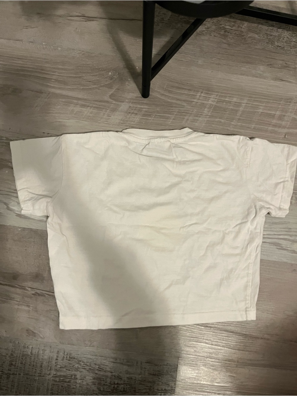 Smiley Cropped Tee - Picture 5 of 5